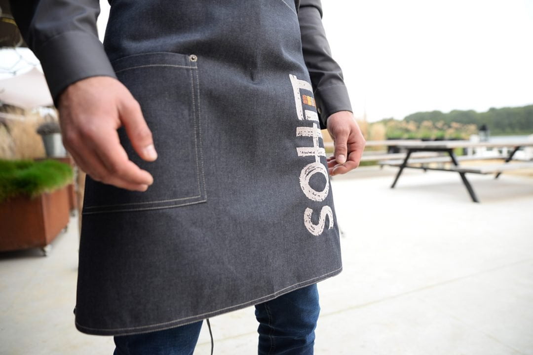 Horecakleding-inspiratie-25 Horecakleding schort denim borduring
